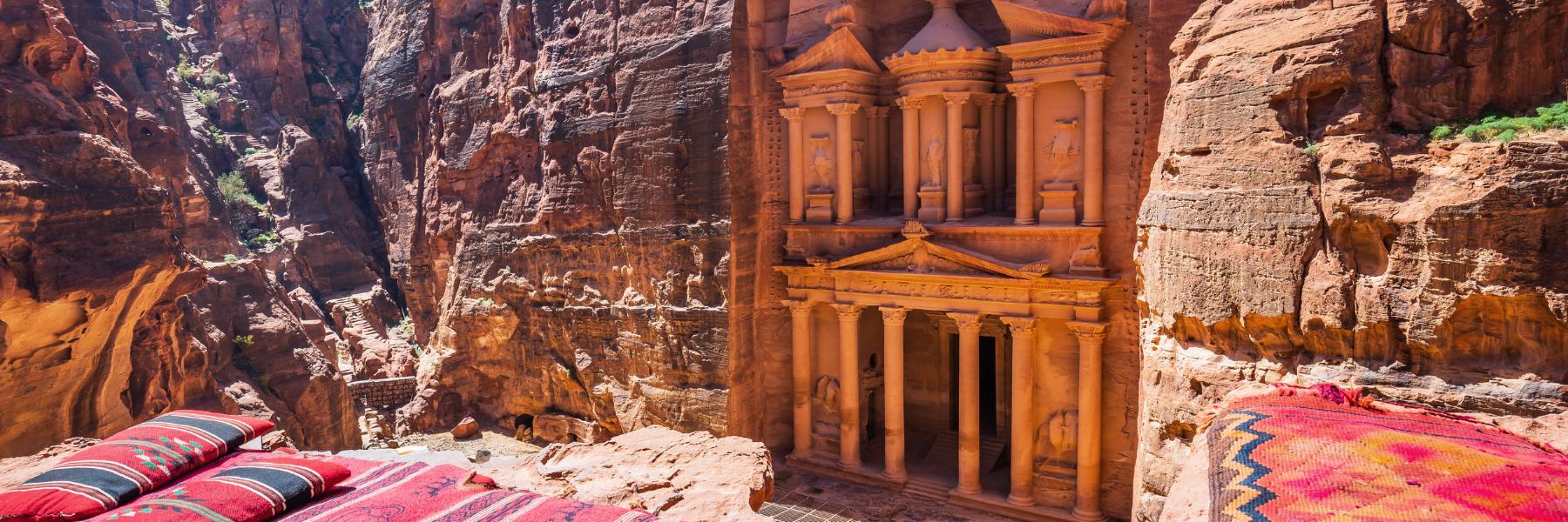 Giordania: la meravigliosa Petra ed il deserto