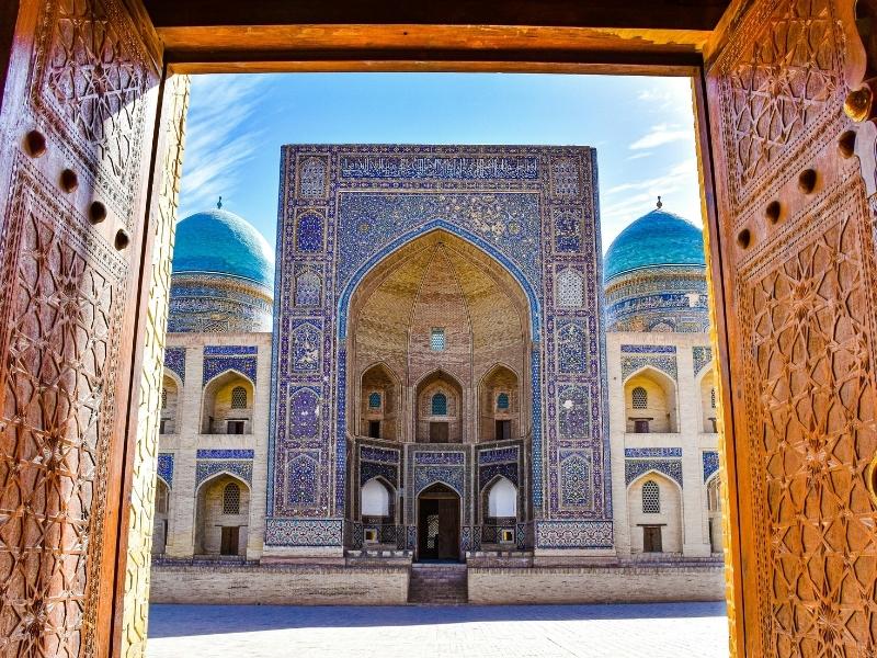 Tour in Uzbekistan 8