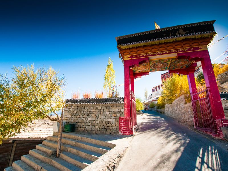 Tibet Adventure: viaggio sul tetto del mondo tra Lhasa e l'Everest