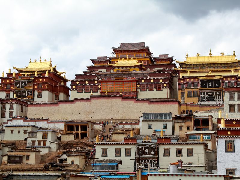 Tibet Adventure: viaggio sul tetto del mondo tra Lhasa e l'Everest